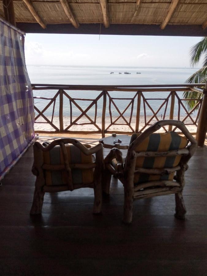 Ziwa Beach Resort Bamburi Exteriör bild